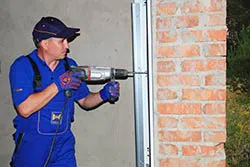 Trust Garage Door Milwaukee, WI 262-546-8443 Trust Garage Door Milwaukee, WI 262-546-8443 - installation-side
